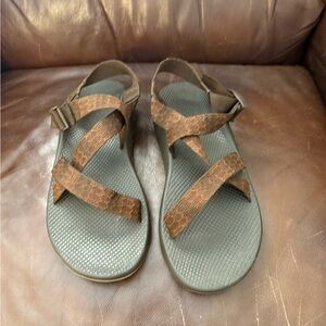 Chaco Men’s Brown Vibram Sole Sandals Sz 13 great outdoor waterproof & hiking